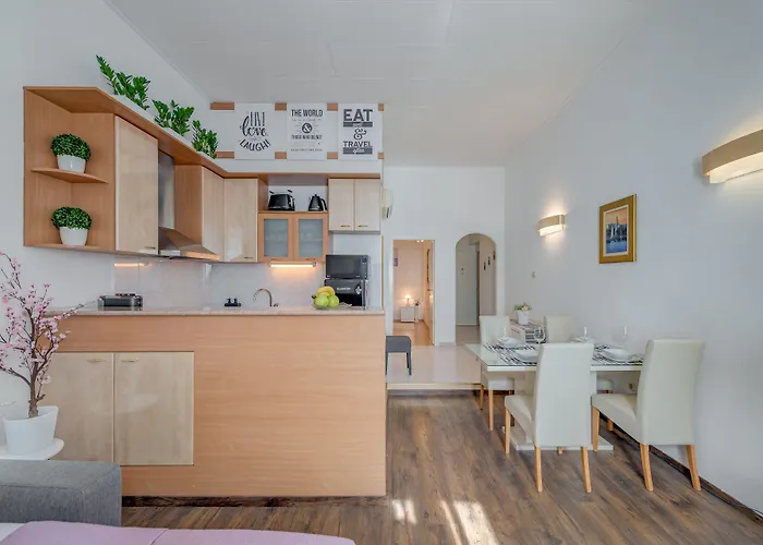 & Riva Lucija By Litto Apartament *