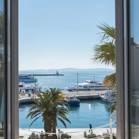 Apartmán & Riva Lucija By Litto *